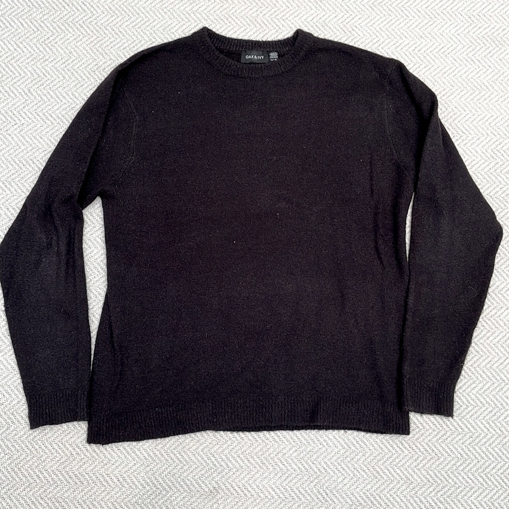 OAK & IVY Black Crew Neck Sweater - Very Soft